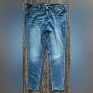 Universal Thread Light Blue Skinny Jeans | Size 14/32R